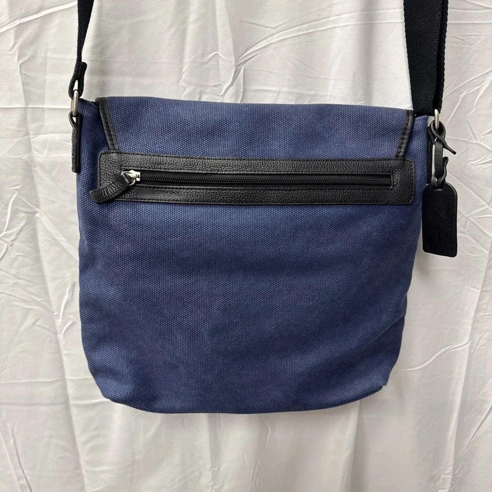 Levenger metro blue
